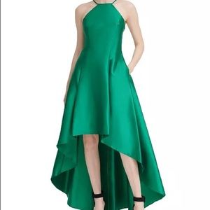 Calvin Klein Women’s Halter High-Low Sleeveless Gown in Emerald Green Size 4